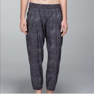 Rollin With My Omies Lululemon Pants-Black-Size 4